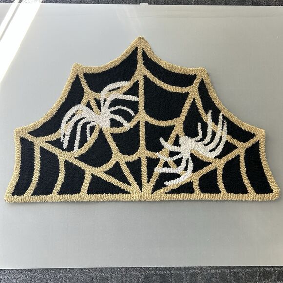 Loloi Halloween Spider Web hand hooked scatter Accent Tik Tok Rug 20 x 32 in - Picture 1 of 12